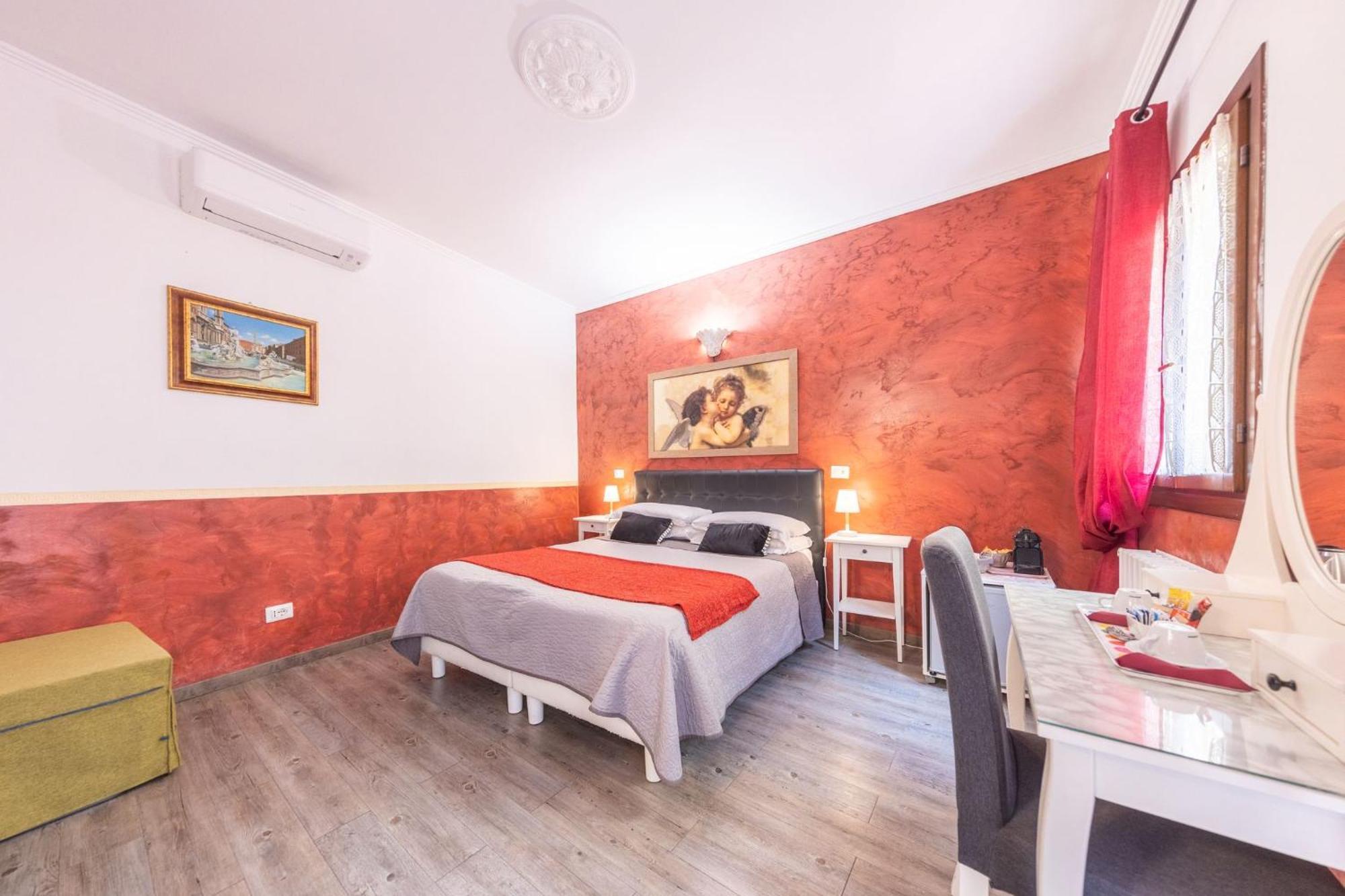 Room In Bb - Family Room In History House Рим Экстерьер фото
